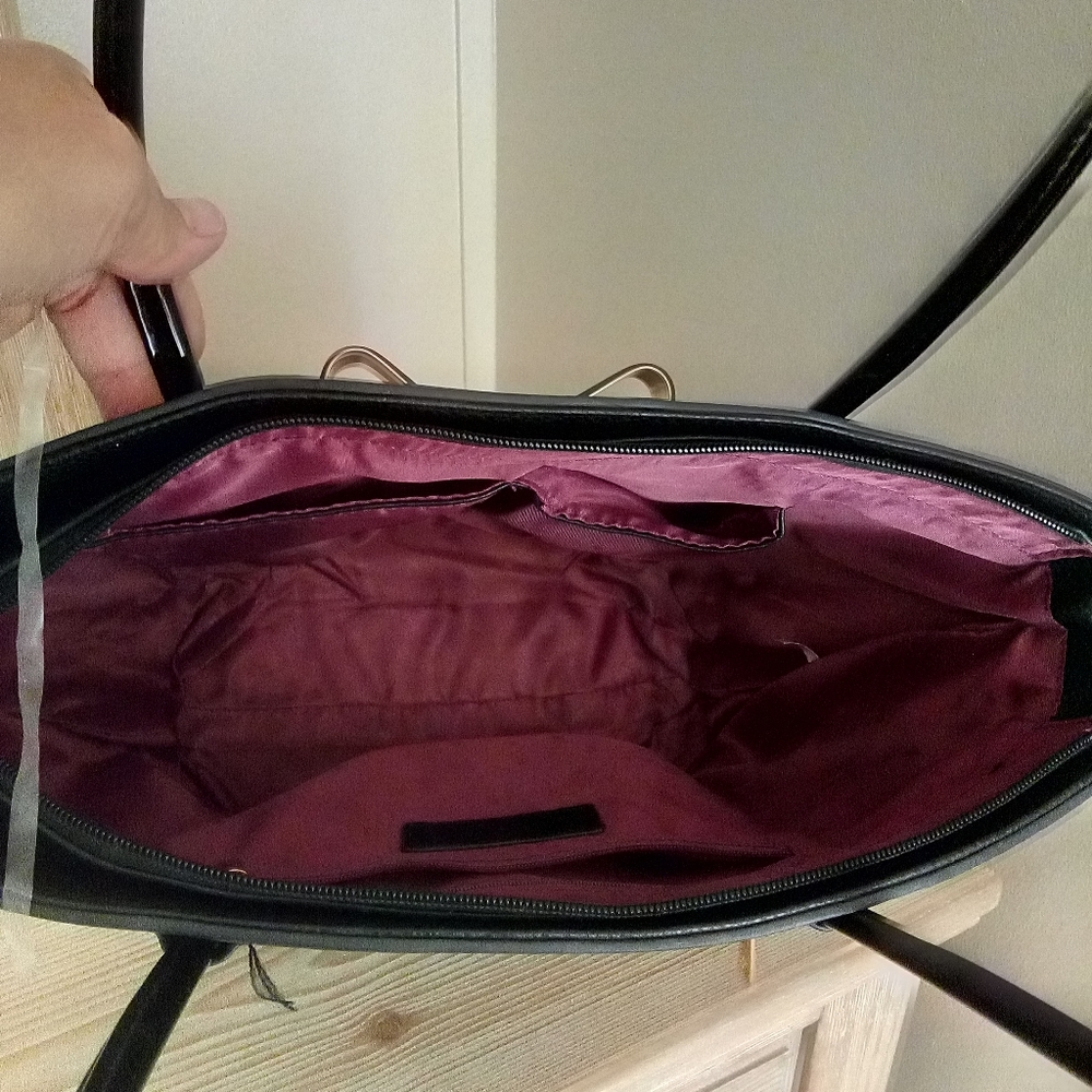 Purse - Picture 2 of 3